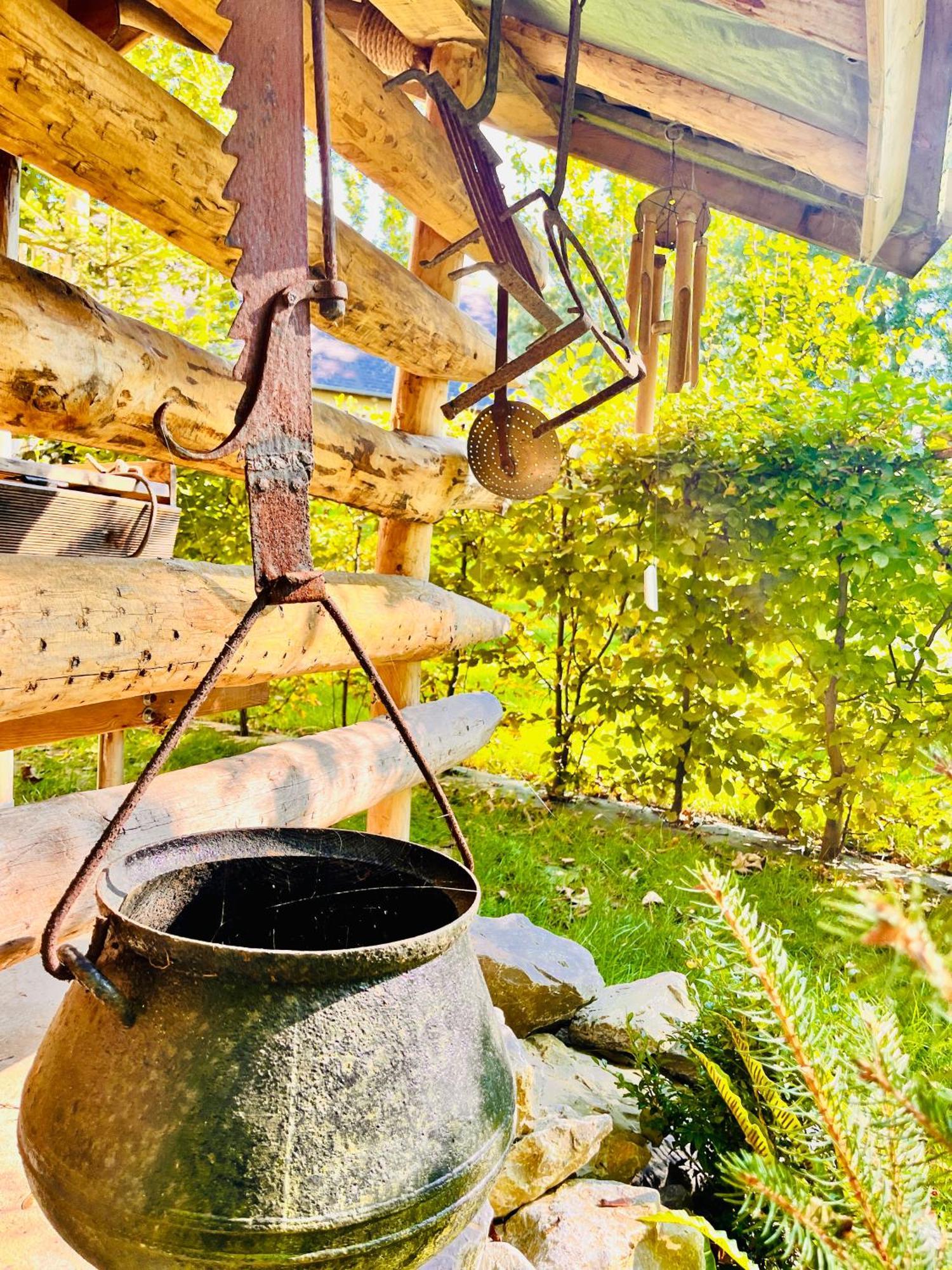 La Cabane Perchee Du Trappeur Écrainville Exteriör bild