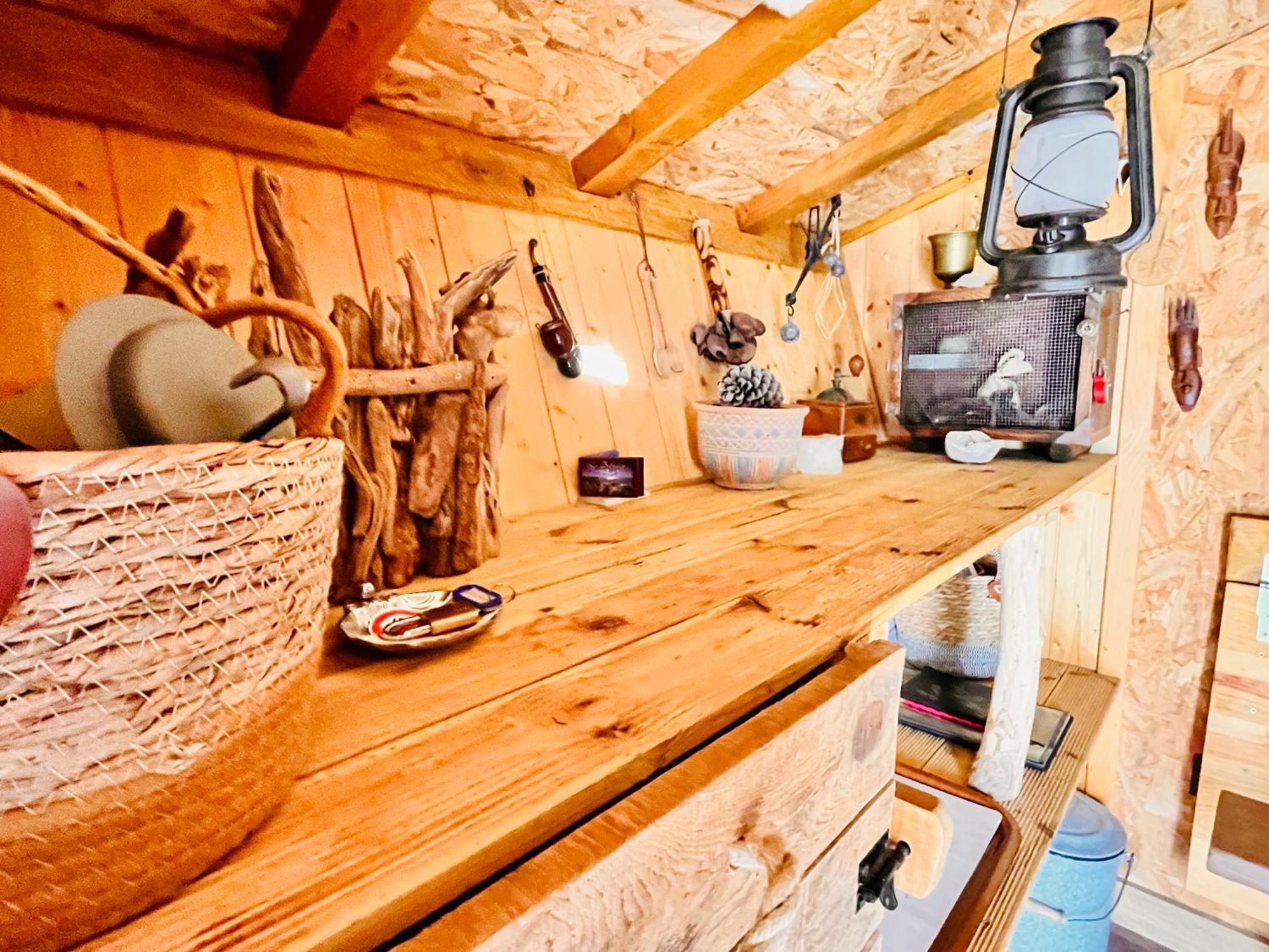 La Cabane Perchee Du Trappeur Écrainville Exteriör bild